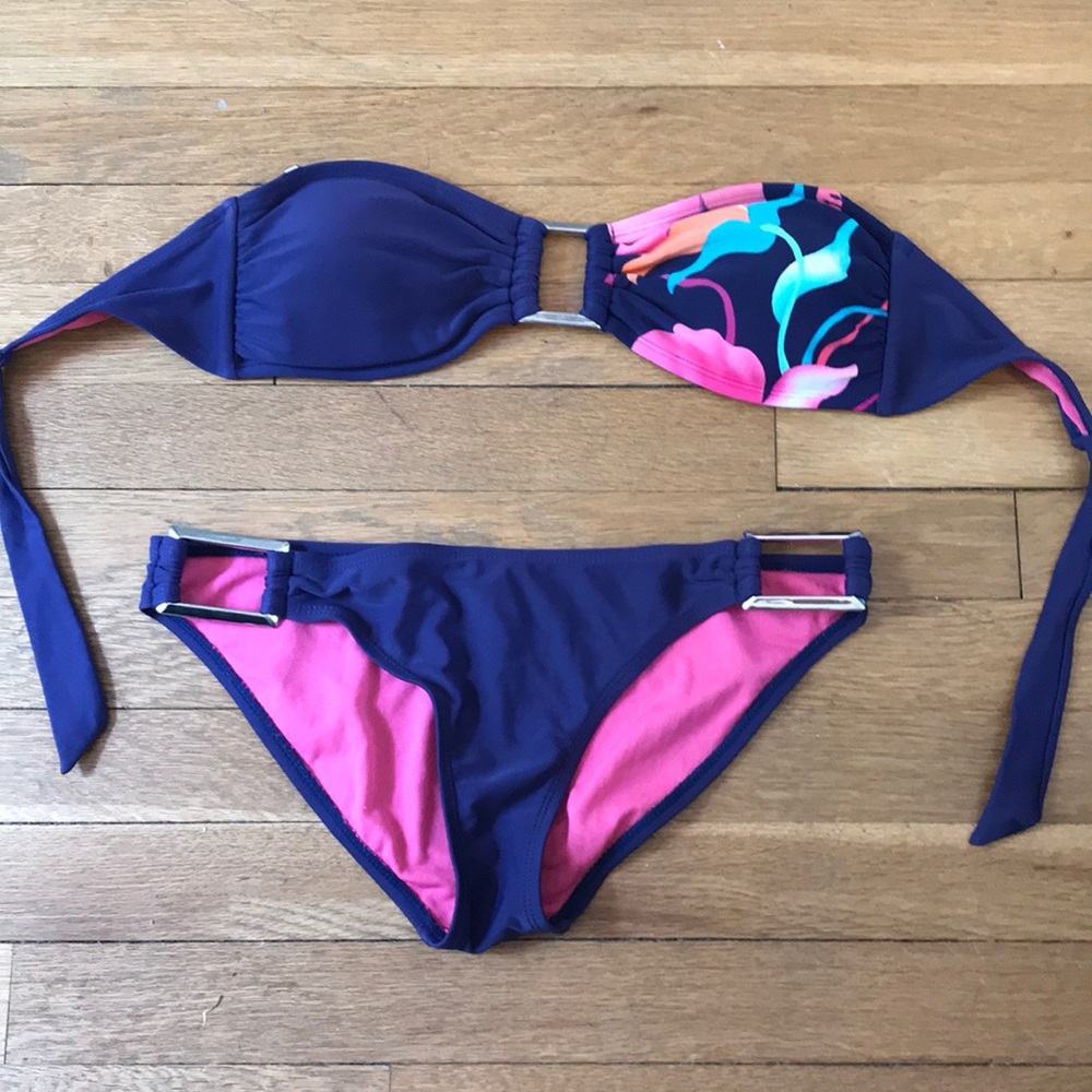 Xhilaration Navy bikini with floral design on top